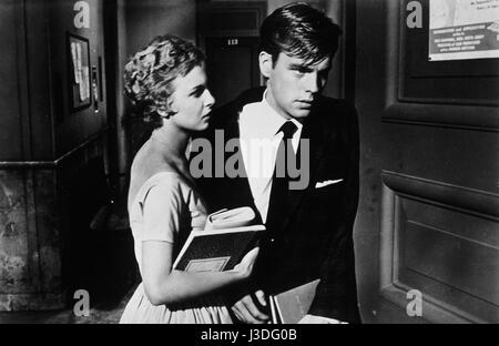 Ein Kuss vor dem sterben ein Kuss vor dem sterben Jahr: 1956 USA Robert Wagner, Joanne Woodward Regie: Gerd Oswald Stockfoto