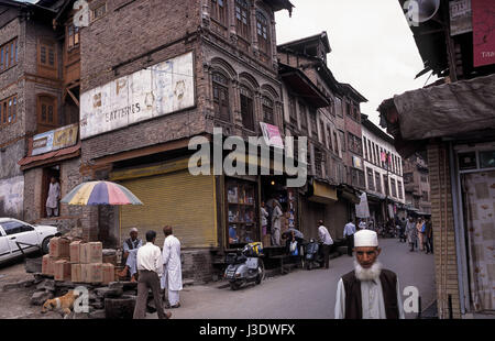 Srinagar, Jammu und Kaschmir, Indien, 2010, Straßenszene in Srinagar Stockfoto