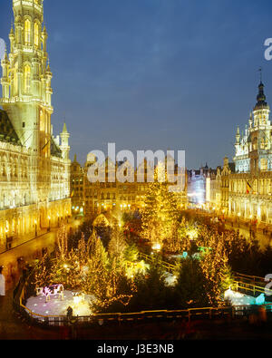 Weihnachtsschmuck in der Grand Place, Brüssel, Belgien Stockfoto