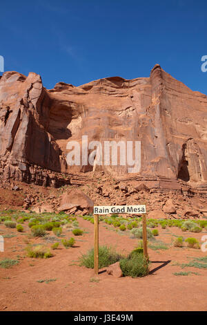 Regen-Gott-Mesa im Monument Valley, Arizona, Vereinigte Staaten Stockfoto