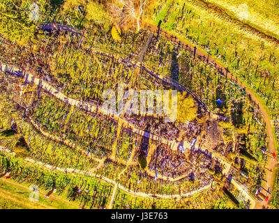 Region Siauliai, Litauen: Antenne oben Blick auf Berg der Kreuze, Kryziu Kalnas. Es ist eine berühmte religiöse Stätte katholischen Wallfahrtsort in Litauen. Werden Stockfoto