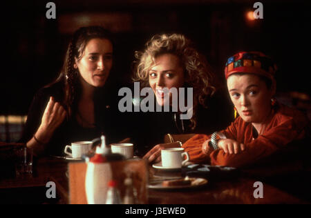 Die Verpflichtungen-Jahr: 1991 - Irland / Großbritannien / USA Regie: Alan Parker Maria Doyle Kennedy, Angeline Ball, Bronagh Gallagher Stockfoto