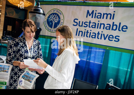 Miami Florida, InterContinental, Hotelhotels, Motel Motels, Florida Summit on Global Climate Change, Aussteller, Umwelt, Erwärmung, erneuerbare Energien Stockfoto