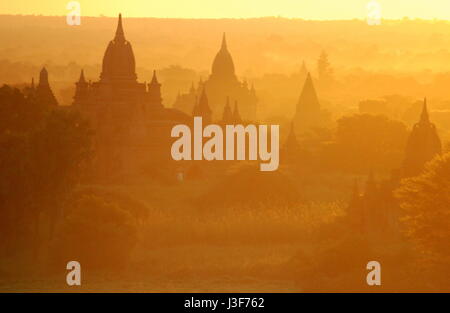 Bagan-Tempel Komplex und World Heritage Site, in Myanmar, Asien. Tempel, Buddha, Buddhismus, Touristen Stockfoto