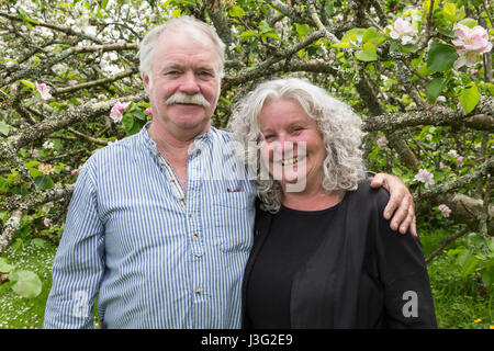 Älteres Ehepaar glücklich zusammen Stockfoto