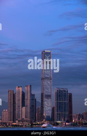 Die neue Skyline von Kowloon 2017 und Hong Kongs höchstes Gebäude, das International Commerce Center ICC, Hong Kong, China. Stockfoto