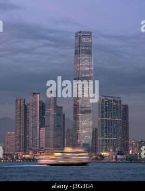 Die neue Skyline von Kowloon 2017 und Hong Kongs höchstes Gebäude, das International Commerce Center ICC, Hong Kong, China. Stockfoto