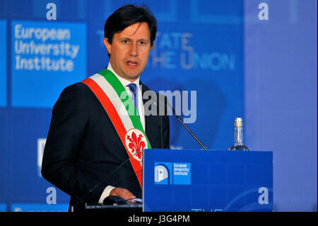 Florenz, Italien. 5. Mai 2017. Dario Nardella, Bürgermeister von Florenz während seiner Rede auf der Konferenz "The State of the Union" in der Salone dei Cinquecento des Palazzo Vecchio in Florenz. Die State of the Union Konferenz, organisiert von European University Institute (EUI), ist eine jährliche Veranstaltung für hochrangige Reflexion über die Europäische Union (EU) Credit: Giacomo Morini/Pacific Press/Alamy Live News Stockfoto