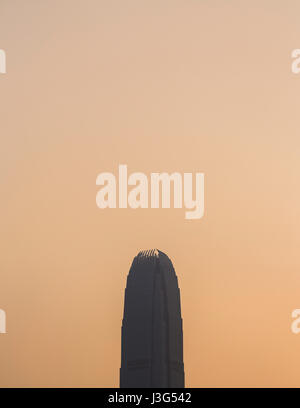 Ansicht von Wan Chai Convention and Exhibition Centre, mit Blick auf Victoria Harbour mit Mittel- und TST. Stockfoto