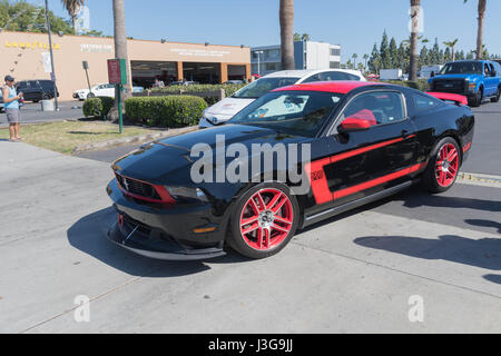 Buena Park, USA - 30. April 2017: Ford Mustang Boss 302 fünften Generation auf dem Display während der fabelhaften Furten Forever Stockfoto