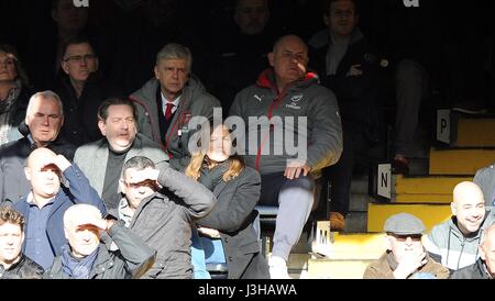 ARSENALS Trainer ARSENE WENGER CHELSEA V ARSENAL STAMFORD BRIDGE Stadion LONDON ENGLAND 4. Februar 2017 Stockfoto