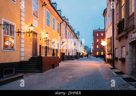 Riga, Lettland.  Fassaden der alten berühmten Jakobs Kaserne auf Torna Straße. Die Kasernen wurden im 18. Jahrhundert auf Basis der Stadtbefestigung errichtet. Stockfoto