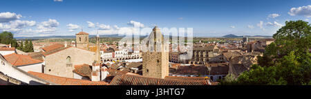 Panoramablick auf die mittelalterliche Stadt Trujillo, Cáceres, Extremadura Stockfoto