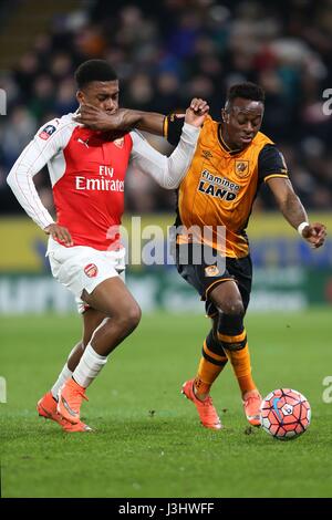 ALEX IWOBI MOSES ODUBAJO HULL CITY FC V ARSENAL HULL CITY FC V ARSENAL KC STADIUM HULL ENGLAND 8. März 2016 Stockfoto