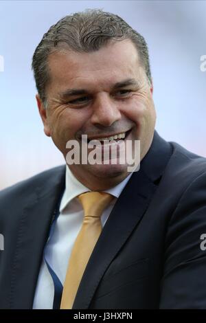 ANGE POSTECOGLOU Australien MANAGER Australien MANAGER STADIUM der leichten SUNDERLAND ENGLAND 27. Mai 2016 Stockfoto