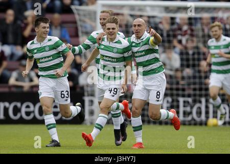 TIERNEY FORREST LEIGH BROWN HEARTS OF MIDLOTHIAN HEARTS OF MIDLOTHIAN FC V CELT TYNECASTLE STADIUM EDINBURGH Schottland 07 August Stockfoto