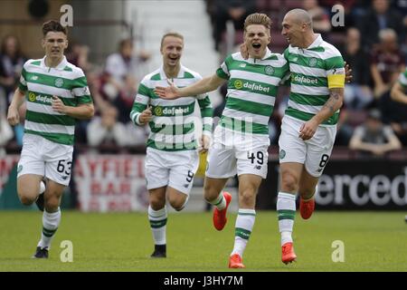 TIERNEY FORREST LEIGH BROWN HEARTS OF MIDLOTHIAN HEARTS OF MIDLOTHIAN FC V CELT TYNECASTLE STADIUM EDINBURGH Schottland 07 August Stockfoto