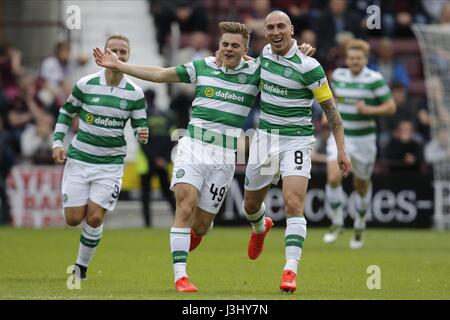 TIERNEY FORREST LEIGH BROWN HEARTS OF MIDLOTHIAN HEARTS OF MIDLOTHIAN FC V CELT TYNECASTLE STADIUM EDINBURGH Schottland 07 August Stockfoto