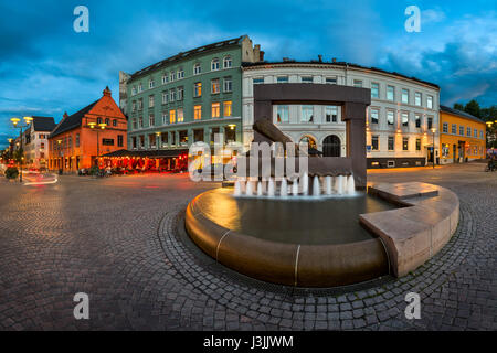 OSLO, Norwegen - 12. Juni 2014: Skulptur des Königs Hand in Oslo, Norwegen. König Christian IV beschlossen, die Stadt nach dem Brand im Jahre 1624 wieder aufzubauen. Er wies darauf hin Stockfoto