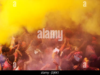 Holi Festiival in Brij, Barasnana, Utttar Pradesh, Indien, Asien Stockfoto