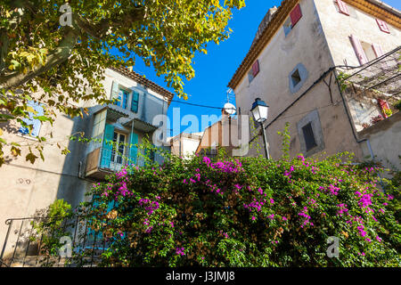 Häuser im Dorf La Cadière-d ' Azur in Frankreich Stockfoto