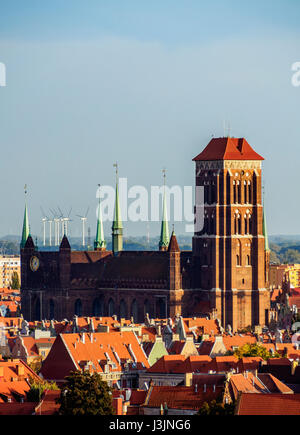 Polen, Westpommern, Danzig, erhöhten Blick auf die Altstadt, Marienkirche Stockfoto