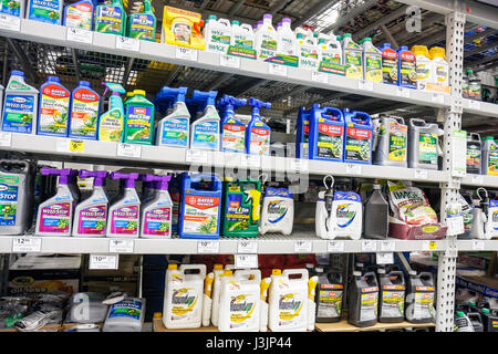 Miami Florida, Lowe's Home Improvement, Hardware, Zeichen, Unternehmen, nationale Kette, Pestizide, Gartenarbeit, Garten, Unkrautvernichter, Flaschen, Chemikalien, Regale, DIS Stockfoto