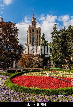 Polen, Woiwodschaft Masowien, Warschau, Innenstadt, Palast der Kultur und Wissenschaft Stockfoto