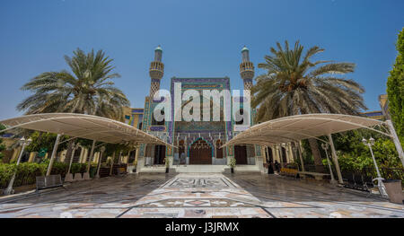 Die iranische Moschee (auch bekannt als Imam Hussein Mosque) befindet sich in Satwa, Dubai. Stockfoto