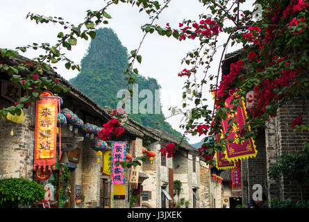 HUZHOU, CHINA - 2. Mai 2017: Huang Yao die antike Stadt Zhaoping county, Provinz Guangxi. Traditionelle chinesische Architektur und Dekoration Stockfoto