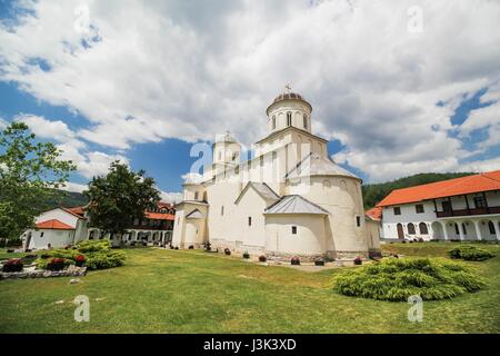 Kirche der Himmelfahrt unseres Herrn in serbischen orthodoxen Kloster Mileseva (Mileševa) in der Nähe von Prijepolje, erbaut zwischen 1234 und 1236. Serbien Stockfoto