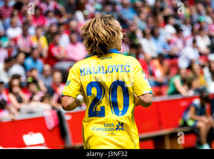 Gijón, Spanien. 6. Mai 2017. Alen Halilovic (Forward, UD Las Palmas) während das Fußballspiel der Saison 2016/2017 der spanischen Liga "La Liga" zwischen Real Sporting de Gijon und UD Las Palmas Molinón Stadion am 6. Mai 2016 in Gijon, Spanien. © David Gato/Alamy Live-Nachrichten Stockfoto