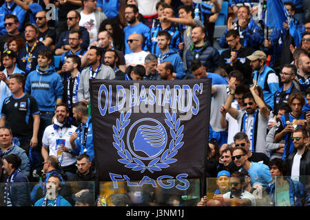 Udine, Italien. 7. Mai 2017. Atalantas Fans während der Fußball-Serie A match zwischen Udinese Calcio V Atalanta bei Dacia-Arena-Stadion am 7. Mai 2017. Bildnachweis: Andrea Spinelli/Alamy Live-Nachrichten Stockfoto