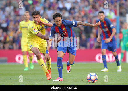 Barcelona, Spanien. 6. Mai 2017. La Liga-Spiel 31. Bild zeigen Neymar in Aktion beim Spiel zwischen FC Barcelona gegen Villarreal im Camp Nou Credit: Gtres Información Más lokalen auf line,S.L./Alamy Live News Stockfoto