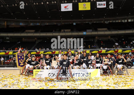 Tokio, Japan. 5. Mai 2017. MAX/Miyagi MAX Teamgruppe (MAX) Rollstuhl-Basketball: Japan Rollstuhl Basketball Championship Award Ceremony am Tokyo Metropolitan Gymnasium in Tokio, Japan. Bildnachweis: Yohei Osada/AFLO SPORT/Alamy Live-Nachrichten Stockfoto