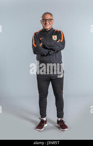 Porträt des Kopfes Trainer Felix Magath von Shandong Luneng Taishan F.C. für die 2017 Chinese Football Association Super League, in Ji'nan Stadt, Ost-China Shandong Provinz, 27. Februar 2017. Stockfoto