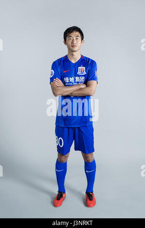 Porträt des chinesischen Fußballspieler Tao Jin von Shanghai Grönland Shenhua F.C. für die 2017 Chinese Football Association Super League, in Shanghai, China, 22. Januar 2017. Stockfoto