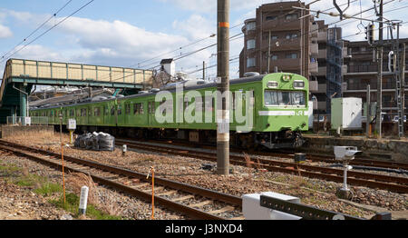 ZUG, MOMOYAMA, JAPAN, JAPAN RAILWAYS Stockfoto