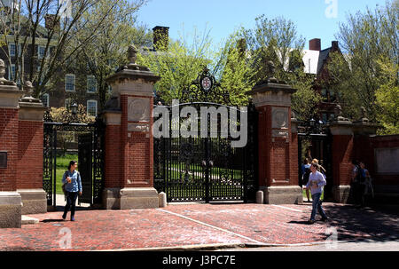 Das Haupttor an der Brown University, Providence, RI Stockfoto