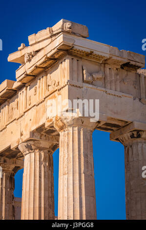 Der Parthenon ist ein ehemaliger Tempel auf der Athener Akropolis, Griechenland, gewidmet der Göttin Athene, denen die Menschen von Athen ihren Schutzpatron als Stockfoto