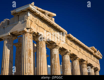 Der Parthenon ist ein ehemaliger Tempel auf der Athener Akropolis, Griechenland, gewidmet der Göttin Athene, denen die Menschen von Athen ihren Schutzpatron als Stockfoto