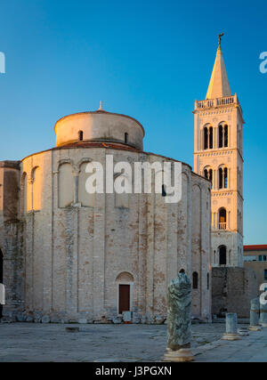 Die Kirche St. Donatus ist eine Kirche in Zadar, Kroatien. Der Name bezieht sich auf Donatus von Zadar, der Bau dieser Kirche im 9. begann Stockfoto