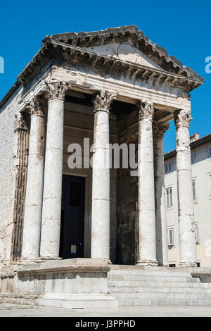 Augustus-Tempel, Marktplatz, Pula, Istrien, Kroatien Stockfoto