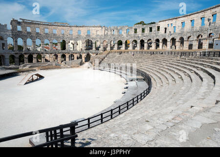 Römisches Amphitheater, Pula, Istrien, Kroatien Stockfoto