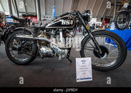 STUTTGART, Deutschland - 3. März 2017: Motorrad BSA B33, 1950. Europas größte Oldtimer-Messe "RETRO CLASSICS" Stockfoto