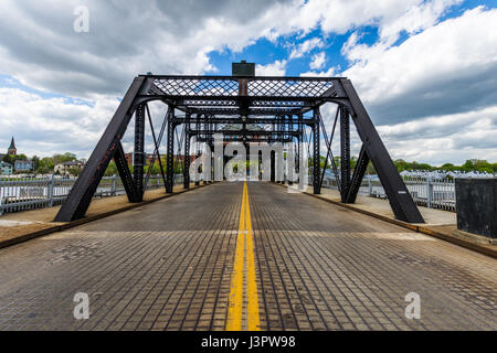 Häuser in Quinnipiac River Park in New Haven Connecticut Stockfoto