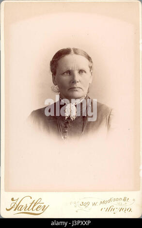 Dieses Kabinettfoto aus dem Norsker Folkemuseum zeigt Norwegisch-Amerikaner. Es beleuchtet das kulturelle Erbe und die Erfahrung der Norweger in Amerika und erfasst einen wichtigen Aspekt der norwegischen-amerikanischen Geschichte. Stockfoto