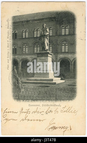 Karl F. Wunder ist eine bedeutende Figur, die mit dem Schillerdenkmal in Hannover assoziiert wird. Das Schillerdenkmal ist ein Denkmal, das Friedrich Schiller, einem berühmten deutschen Dramatiker und Dichter, gewidmet ist und sein literarisches Erbe feiert. Stockfoto