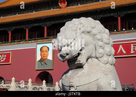 Mao Cetung Porträt, Eingang des Tor des himmlischen Friedens, Imperial Palace auf dem Tiananmen-Platz. Verbotene Stadt, Beijing Stockfoto