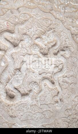 Dragon, große Steinbildhauen in der verbotenen Stadt, Peking, China, 23. Februar 2016. Stockfoto